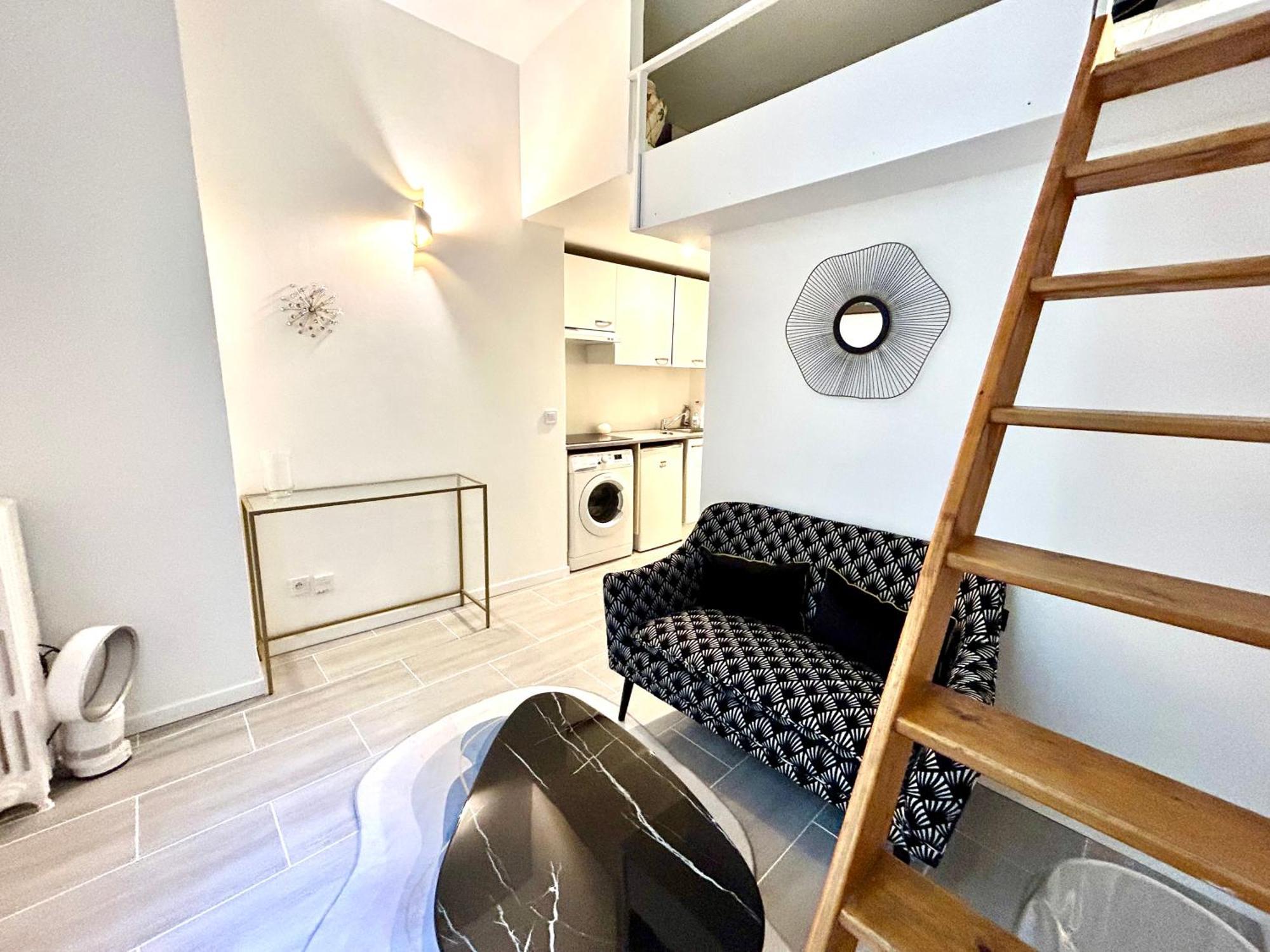 City Center Studio Νίκαια Εξωτερικό φωτογραφία